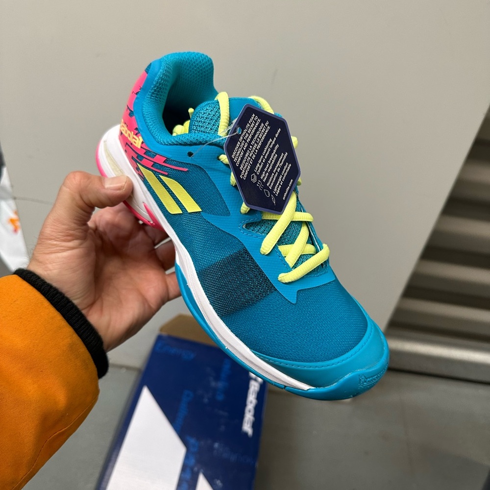 Babolat tennis shose size  3. 3.5 4 5kids color blue yellow white - Picture 3 of 10